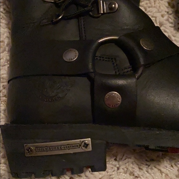 Women’s Milwaukee biker boots - Picture 5 of 6